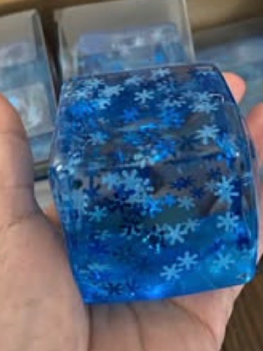 Snowflakes cube